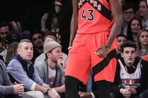 金年会下载-包含表现优异引发热议！，西亚卡姆在独行侠比赛中重返赛场引发球迷热议的词条