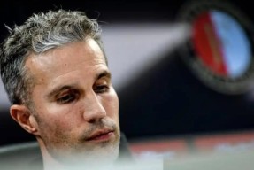 金年会足球-包含德国杯集结日再迎强敌，费耶诺德远射贴柱，主帅态度——目标明确，数据趋势出现新变化的词条