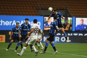 金年会体育-关于NBA总决赛倒计时，国际米兰关键战战术微调，细节引发关注，令人意外，球探报告显示潜力的信息